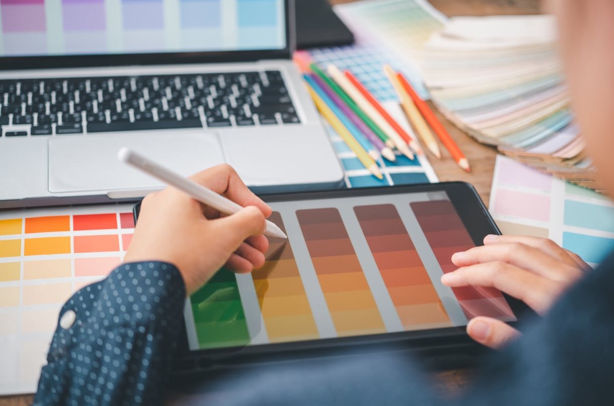 freelance designer laptop social media